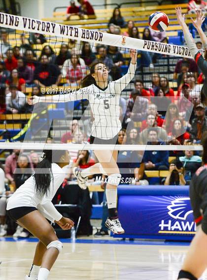 Thumbnail 2 in Archbishop Mitty vs. Mater Dei (CIF State Open Division Final) photogallery.