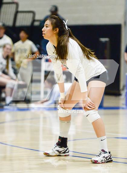 Thumbnail 2 in Archbishop Mitty vs. Mater Dei (CIF State Open Division Final) photogallery.