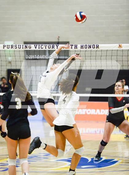 Thumbnail 1 in Archbishop Mitty vs. Mater Dei (CIF State Open Division Final) photogallery.