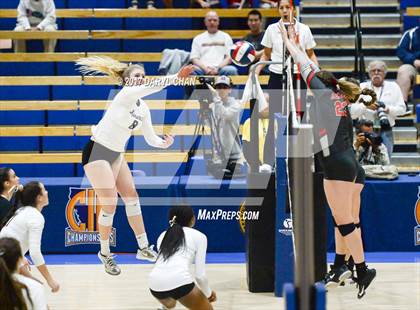 Thumbnail 2 in Archbishop Mitty vs. Mater Dei (CIF State Open Division Final) photogallery.