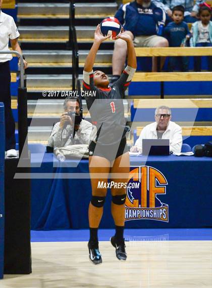 Thumbnail 3 in Archbishop Mitty vs. Mater Dei (CIF State Open Division Final) photogallery.