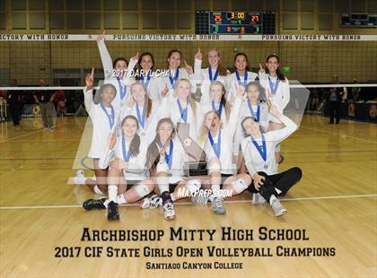 Thumbnail 2 in Archbishop Mitty vs. Mater Dei (CIF State Open Division Final) photogallery.