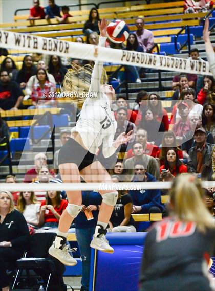 Thumbnail 2 in Archbishop Mitty vs. Mater Dei (CIF State Open Division Final) photogallery.