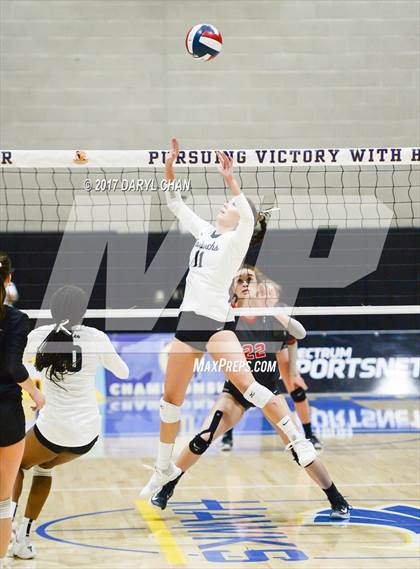 Thumbnail 3 in Archbishop Mitty vs. Mater Dei (CIF State Open Division Final) photogallery.
