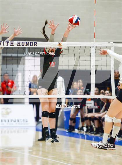 Thumbnail 2 in Archbishop Mitty vs. Mater Dei (CIF State Open Division Final) photogallery.