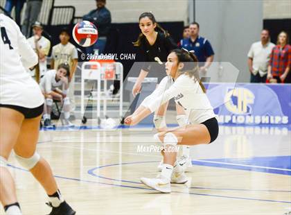 Thumbnail 2 in Archbishop Mitty vs. Mater Dei (CIF State Open Division Final) photogallery.