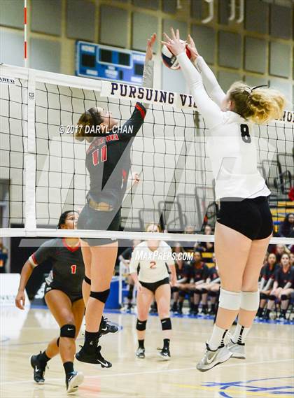 Thumbnail 3 in Archbishop Mitty vs. Mater Dei (CIF State Open Division Final) photogallery.