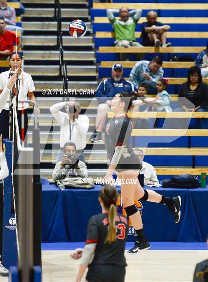 Thumbnail 2 in Archbishop Mitty vs. Mater Dei (CIF State Open Division Final) photogallery.