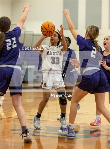 Thumbnail 2 in Austin High vs. Cedar Ridge (I45 Showdown) photogallery.