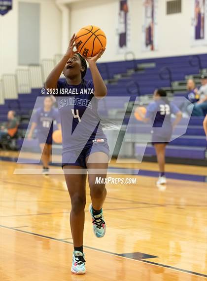 Thumbnail 2 in Austin High vs. Cedar Ridge (I45 Showdown) photogallery.