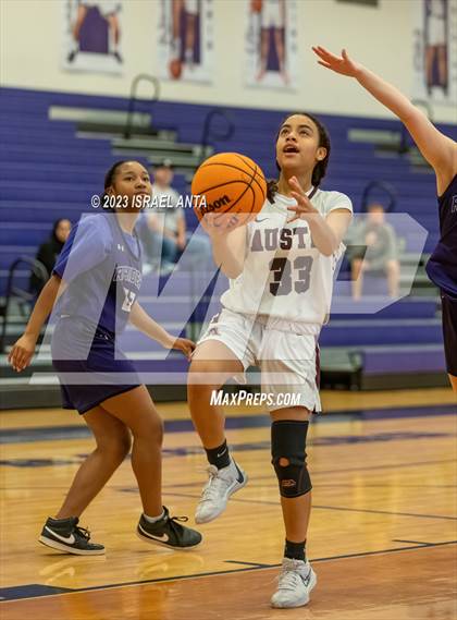 Thumbnail 2 in Austin High vs. Cedar Ridge (I45 Showdown) photogallery.