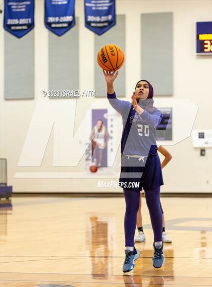 Thumbnail 2 in Austin High vs. Cedar Ridge (I45 Showdown) photogallery.