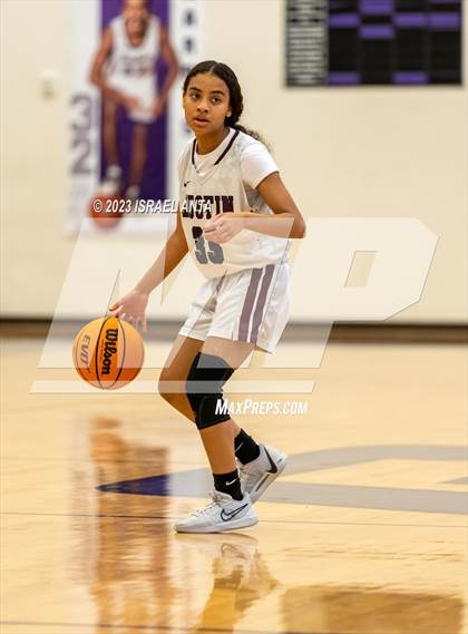 Thumbnail 2 in Austin High vs. Cedar Ridge (I45 Showdown) photogallery.