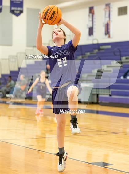 Thumbnail 2 in Austin High vs. Cedar Ridge (I45 Showdown) photogallery.