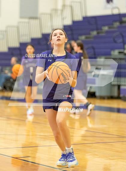 Thumbnail 2 in Austin High vs. Cedar Ridge (I45 Showdown) photogallery.