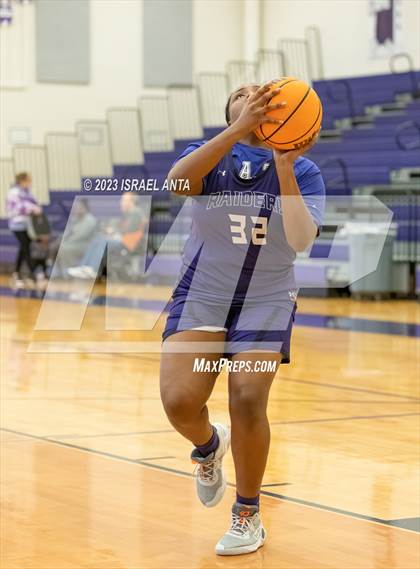 Thumbnail 3 in Austin High vs. Cedar Ridge (I45 Showdown) photogallery.