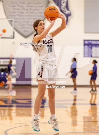 Thumbnail 2 in Austin High vs. Cedar Ridge (I45 Showdown) photogallery.