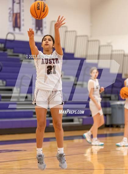 Thumbnail 1 in Austin High vs. Cedar Ridge (I45 Showdown) photogallery.