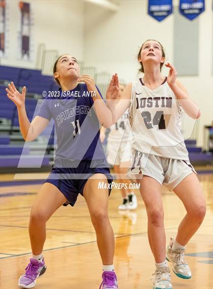 Thumbnail 1 in Austin High vs. Cedar Ridge (I45 Showdown) photogallery.