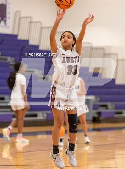 Thumbnail 2 in Austin High vs. Cedar Ridge (I45 Showdown) photogallery.