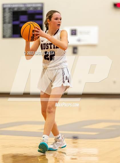 Thumbnail 1 in Austin High vs. Cedar Ridge (I45 Showdown) photogallery.
