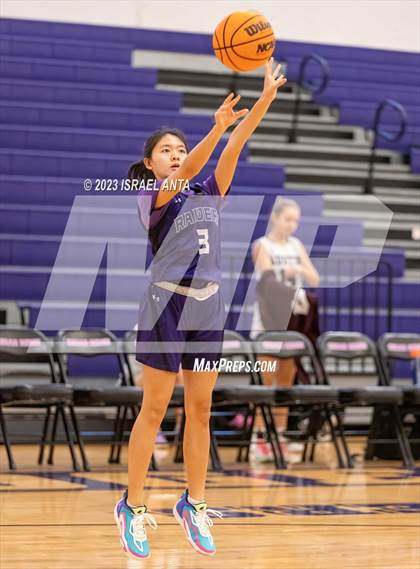 Thumbnail 2 in Austin High vs. Cedar Ridge (I45 Showdown) photogallery.