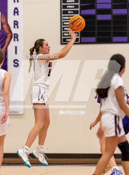 Thumbnail 3 in Austin High vs. Cedar Ridge (I45 Showdown) photogallery.