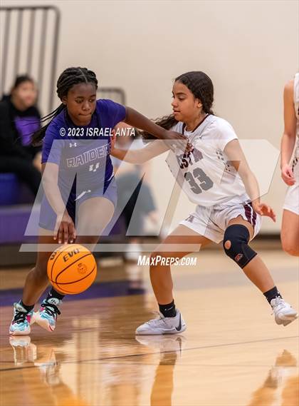 Thumbnail 3 in Austin High vs. Cedar Ridge (I45 Showdown) photogallery.