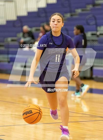 Thumbnail 1 in Austin High vs. Cedar Ridge (I45 Showdown) photogallery.