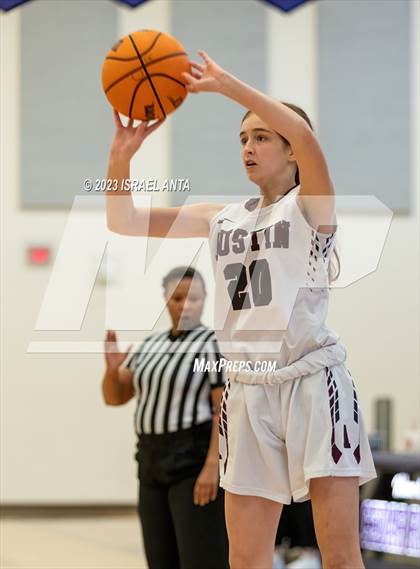 Thumbnail 3 in Austin High vs. Cedar Ridge (I45 Showdown) photogallery.