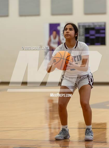 Thumbnail 1 in Austin High vs. Cedar Ridge (I45 Showdown) photogallery.