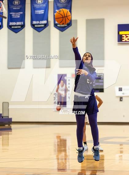 Thumbnail 3 in Austin High vs. Cedar Ridge (I45 Showdown) photogallery.