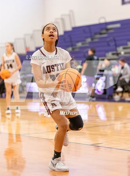 Thumbnail 2 in Austin High vs. Cedar Ridge (I45 Showdown) photogallery.