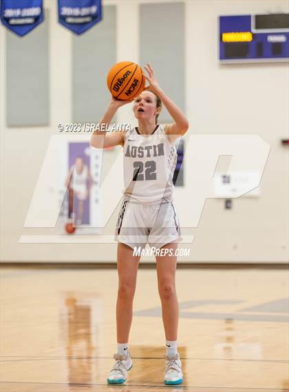 Thumbnail 3 in Austin High vs. Cedar Ridge (I45 Showdown) photogallery.