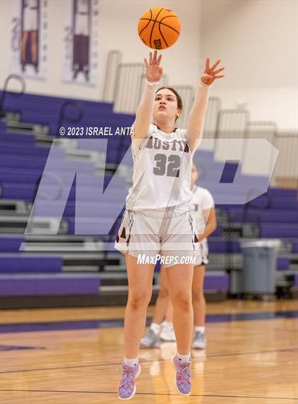 Thumbnail 2 in Austin High vs. Cedar Ridge (I45 Showdown) photogallery.