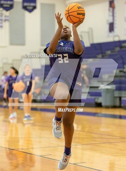 Thumbnail 1 in Austin High vs. Cedar Ridge (I45 Showdown) photogallery.