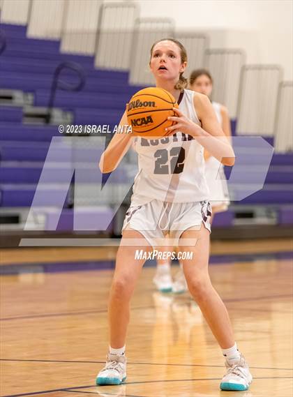 Thumbnail 2 in Austin High vs. Cedar Ridge (I45 Showdown) photogallery.