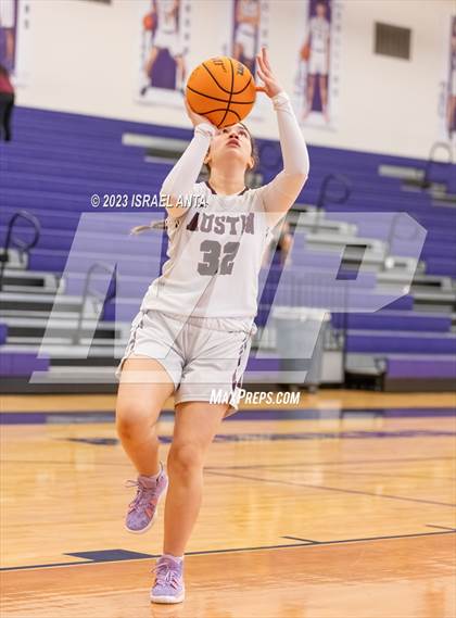 Thumbnail 1 in Austin High vs. Cedar Ridge (I45 Showdown) photogallery.