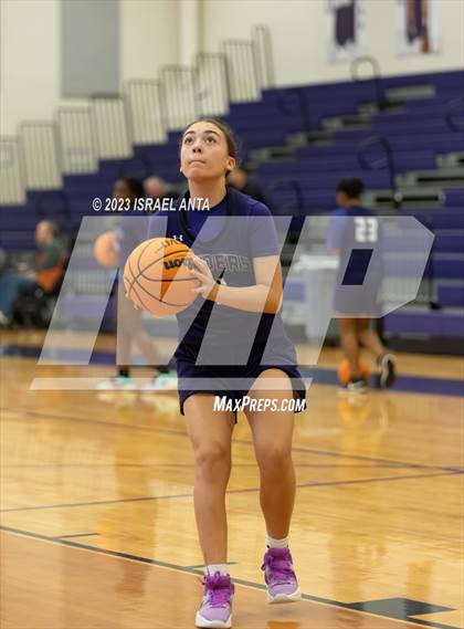 Thumbnail 1 in Austin High vs. Cedar Ridge (I45 Showdown) photogallery.