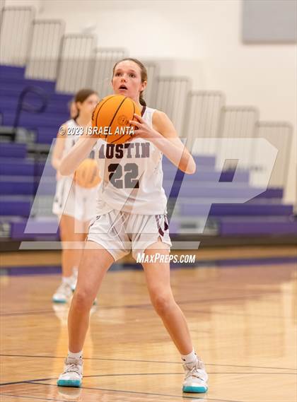 Thumbnail 3 in Austin High vs. Cedar Ridge (I45 Showdown) photogallery.