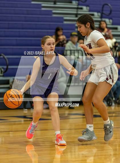 Thumbnail 2 in Austin High vs. Cedar Ridge (I45 Showdown) photogallery.