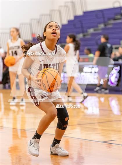 Thumbnail 1 in Austin High vs. Cedar Ridge (I45 Showdown) photogallery.