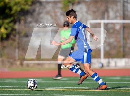 Thumbnail 3 in Dana Hills vs. Redlands East Valley photogallery.