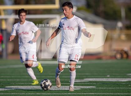 Thumbnail 3 in Dana Hills vs. Redlands East Valley photogallery.