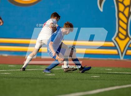 Thumbnail 2 in Dana Hills vs. Redlands East Valley photogallery.