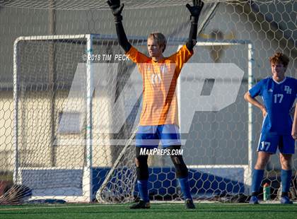 Thumbnail 1 in Dana Hills vs. Redlands East Valley photogallery.