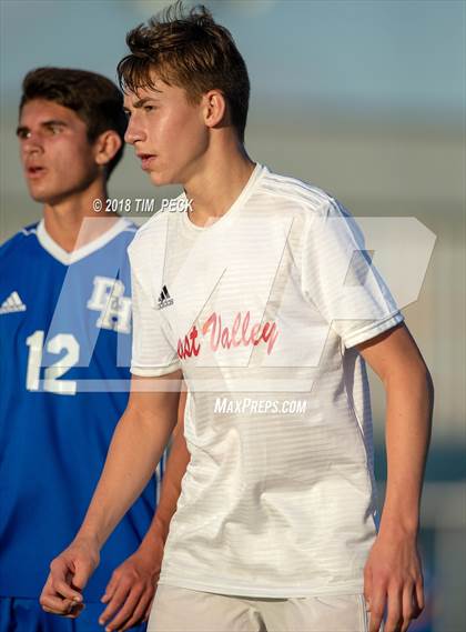 Thumbnail 1 in Dana Hills vs. Redlands East Valley photogallery.