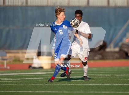 Thumbnail 3 in Dana Hills vs. Redlands East Valley photogallery.