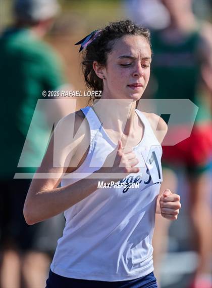 Thumbnail 2 in UIL 6A Track & Field Area 13&14 (3200M) photogallery.