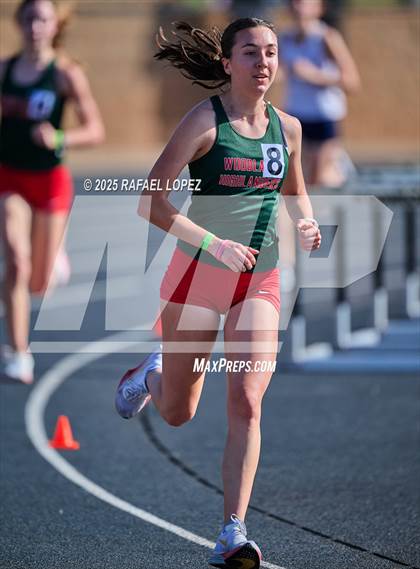 Thumbnail 1 in UIL 6A Track & Field Area 13&14 (3200M) photogallery.